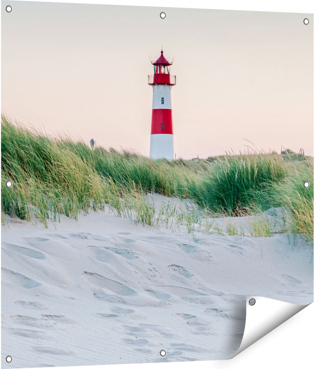 Gards Tuinposter Strand en Duinen met een Vuurtoren - 90x90 cm - Tuindoek - Tuindecoratie - Wanddecoratie buiten - Tuinschilderij Multikleur