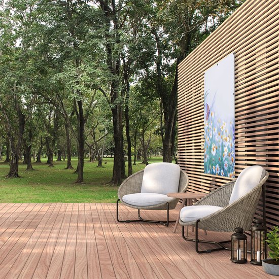 Gards Poster de jardin Fleurs de camomille Witte avec un papillon - 90x120 cm - Toile de jardin - Décoration de jardin - Décoration murale extérieur - Tableau de jardin