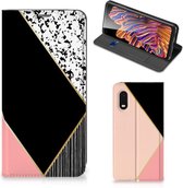 Bookcase Hoesje Samsung Xcover Pro Smart Cover Black Pink Shapes