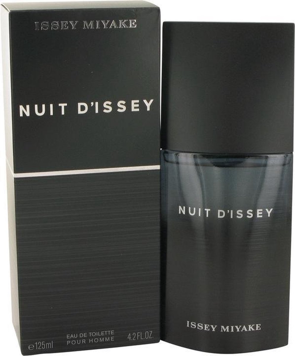 Issey Miyake Nuit D'Issey Eau de Toilette Pour Homme 125 ml. Zwarte fles met horizontale lijnen en zilveren tekst.