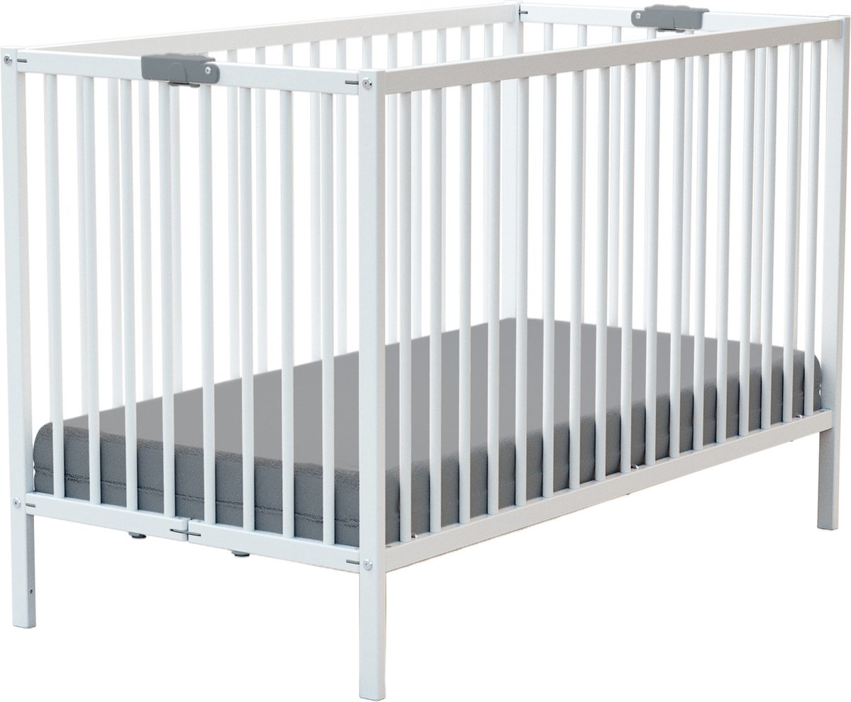 WEBABY - Opklapbaar houten babybedje Wit met matras - 60 x 120 FLEX