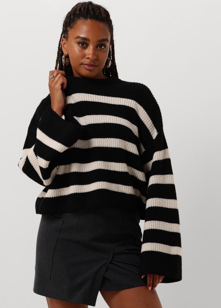 EDITED Louise Jumper Truien & vesten Dames - Sweater - Hoodie - Vest- Zwart - Maat 42