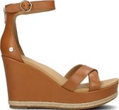 UGG W Ezrah Sandalen - Met Sleehak - Dames - Cognac - Maat 40