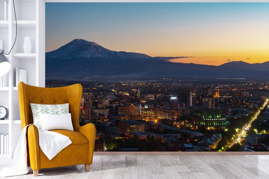 Erevan arménien au crépuscule avec le mont Ararat en Asie papier peint photo vinyle largeur 360 cm x hauteur 240 cm - Tirage photo sur papier peint (disponible en 7 tailles)