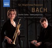 Dorthe Zielke met trompet, Søren Johannsen met orgelklavier, 'St. Matthew Passion' albumhoes.