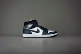 Air Jordan 1 Mid Armory Navy White Black - 554724-411 - Maat 41 - Navy;Wit;Zwart - Schoenen