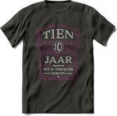 10 Jaar Legendarisch Gerijpt T-Shirt | Roze - Grijs | Grappig Verjaardag en Feest Cadeau Shirt | Dames - Heren - Unisex | Tshirt Kleding Kado | - Donker Grijs - S