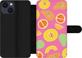 Étui de téléphone iPhone 13 Wallet Case - Fruit - Motifs - Rose - Avec poches - Étui portefeuille avec fermeture magnétique