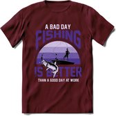 A Bad Day Fishing - Vissen T-Shirt | Paars | Grappig Verjaardag Vis Hobby Cadeau Shirt | Dames - Heren - Unisex | Tshirt Hengelsport Kleding Kado - Burgundy - S