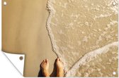 Muurdecoratie Bloten voeten in het zand van het strand van Fort Myers, Florida - 180x120 cm - Tuinposter - Tuindoek - Buitenposter