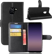 Mobigear Telefoonhoesje geschikt voor Samsung Galaxy A8 (2018) Hoesje | Mobigear Classic Bookcase Portemonnee | Pasjeshouder voor 3 Pasjes | Telefoonhoesje voor Pinpas / OV Kaart / Rijbewijs - Zwart