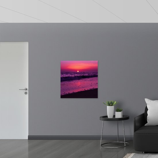 WallClassics - Bois - Mer et plage avec ciel violet - 80 x 80 cm - Épaisseur 9 mm - Photo sur bois (avec système de suspension)
