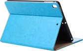 Phreeze Tablethoes - Geschikt voor iPad Air 2017 Hoes - 9.7 Inch - Luxe Lederen Hoesje - Ingebouwde Standaard met Kaarthouders - Hoesje met Magnetische Sluiting - Beschermhoes - Blauw