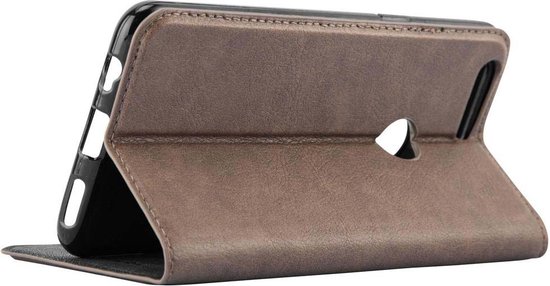 Étui Cadorabo pour OnePlus 5T en COFFEE BROWN - Étui de protection avec fermeture magnétique