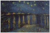 JUNIQE - Poster in kunststof lijst Van Gogh - Sterrennacht boven de