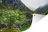 Maison dans l'herbe entre les montagnes affiche de jardin toile en vrac 180x120 cm - Toile de jardin / Toile d'extérieur / Peintures d'extérieur (décoration de jardin) XXL / Groot format!