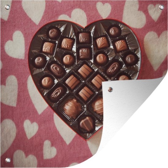 Tuindoek De bonbons zijn verpakt in een doos in de vorm van een hart - 100x100 cm