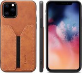 PU + TPU beschermhoes met kaartsleuven voor iPhone 11 (bruin)