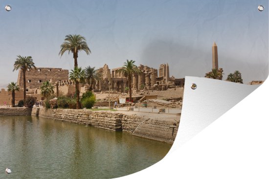 Tuindecoratie De ingang van het Karnak tempelcomplex met de rivier in Egypte - 60x40 cm - Tuinposter - Tuindoek - Buitenposter