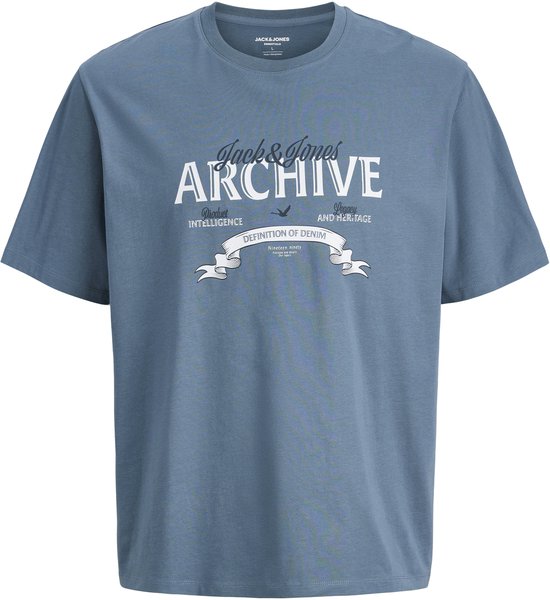 Blauw T-shirt met korte mouwen en 'Jack & Jones ARCHIVE' print op de borst.