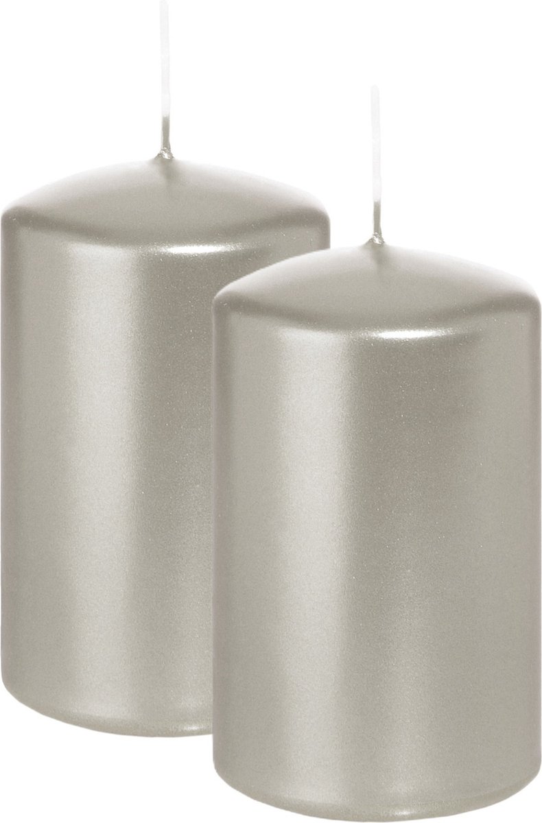 Enlightening Candles Wiedemann Cilinderkaars/stompkaars - 2x - metallic zilver - 6 x 8 cm - 29 branduren - zuilkaarsen