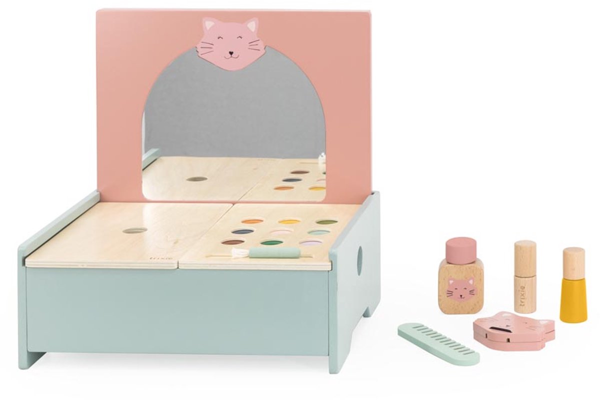 Trixie Wooden make-up table