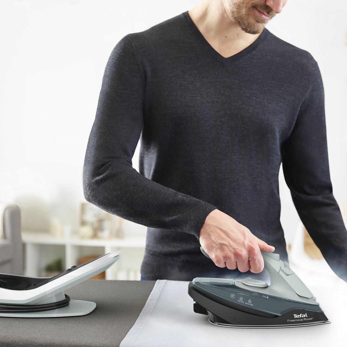 Tefal Freemove Power FV6670E0 - Snoerloos Stoomstrijkijzer - Draadloos - 40 g/min Stoomafgifte - Automatische Uitschakeling - 2600W thumbnail 4