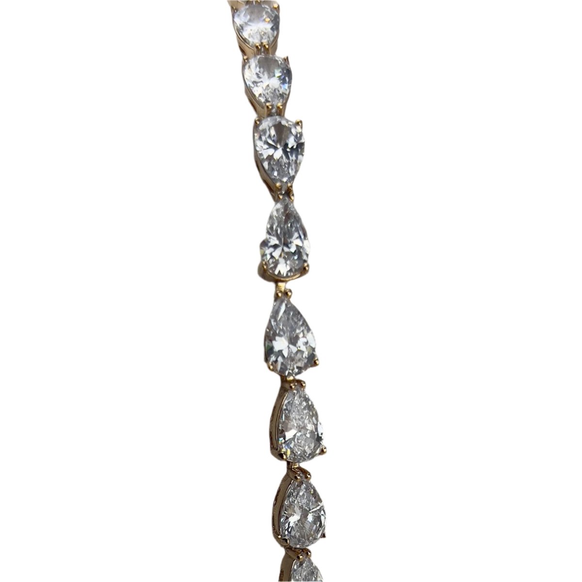 Drop Diamond Bracelet Gold 18K