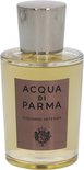 Glazen fles met gele vloeistof en zilveren dop. Het bruine label bevat "ACQUA DI PARMA COLONIA INTENSA".