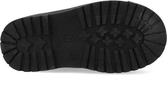 Zool van een donkerbruine laars met profiel en de tekst "SHOESME".