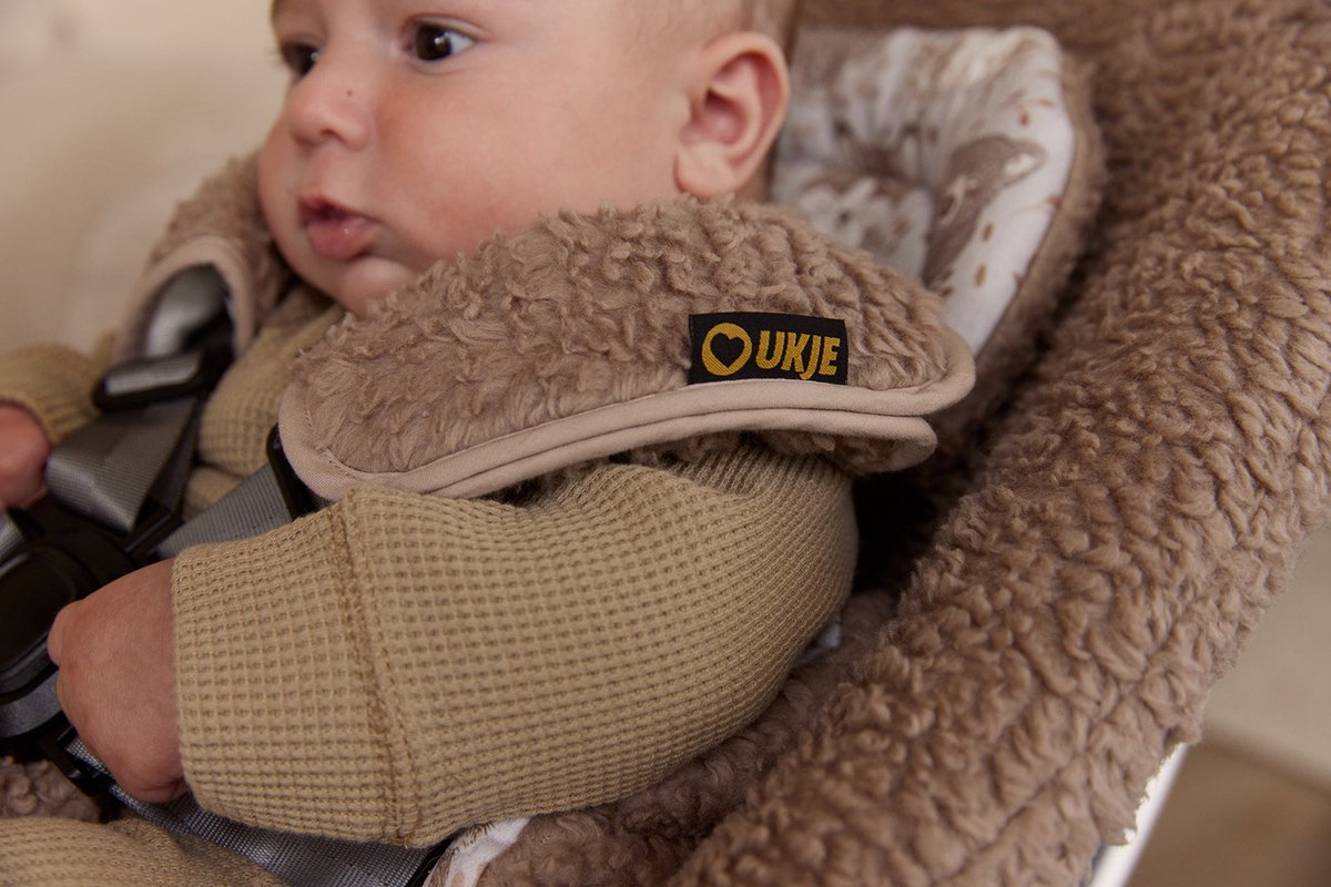 Ukje Wipstoelhoes geschikt voor 4Moms Mamaroo 5 Rockaroo Wipstoel - Hoes met Waterdichte Voering ter Bescherming van je Stoel - Perfecte Pasvorm - Met Gordelbeschermers - Makkelijk Wasbaar - Zacht Katoen - Teddy Taupe – foto 5