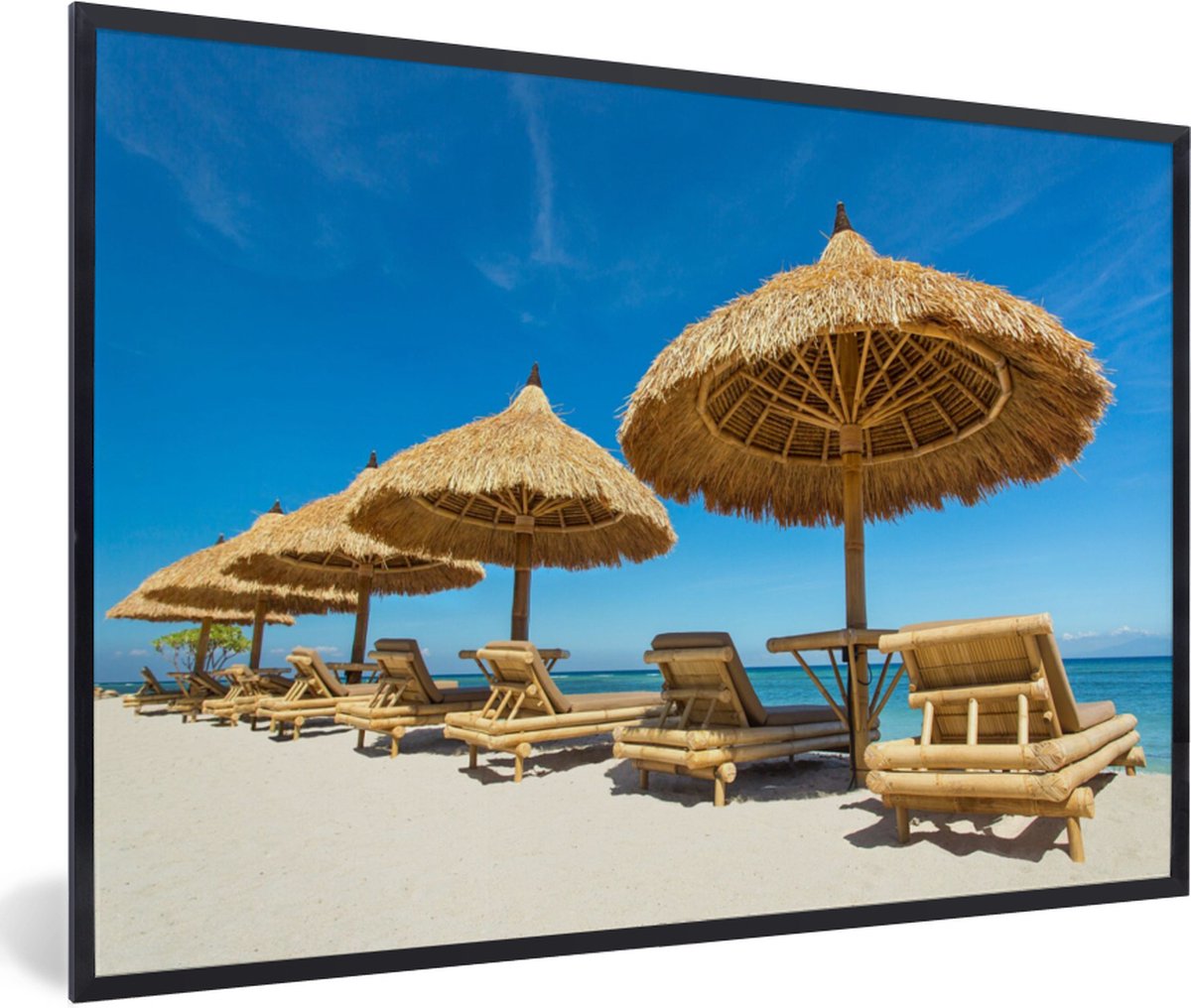 Fotolijst incl. Poster - Strandstoel - Strand - Parasol - Zee - Zomer - 90x60 cm - Posterl