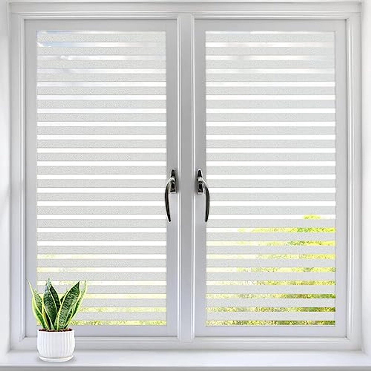 Gematteerde raamfolie - Privacy folie - Meer privacy - Zonder lijm - 90x220 cm - Gestreept