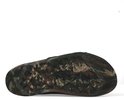 Onderkant van een slipper met camouflage profiel.
