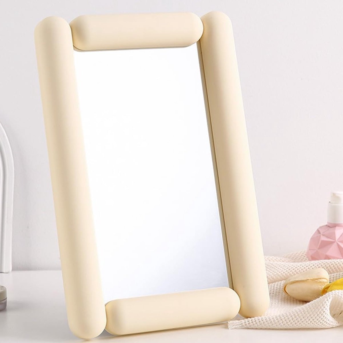 Verstelbare Make-up Spiegel met Stand, Decoratieve Cosmetische Spiegel voor Badkamer en Slaapkamer, Perfect voor Dagelijks Gebruik en Styling