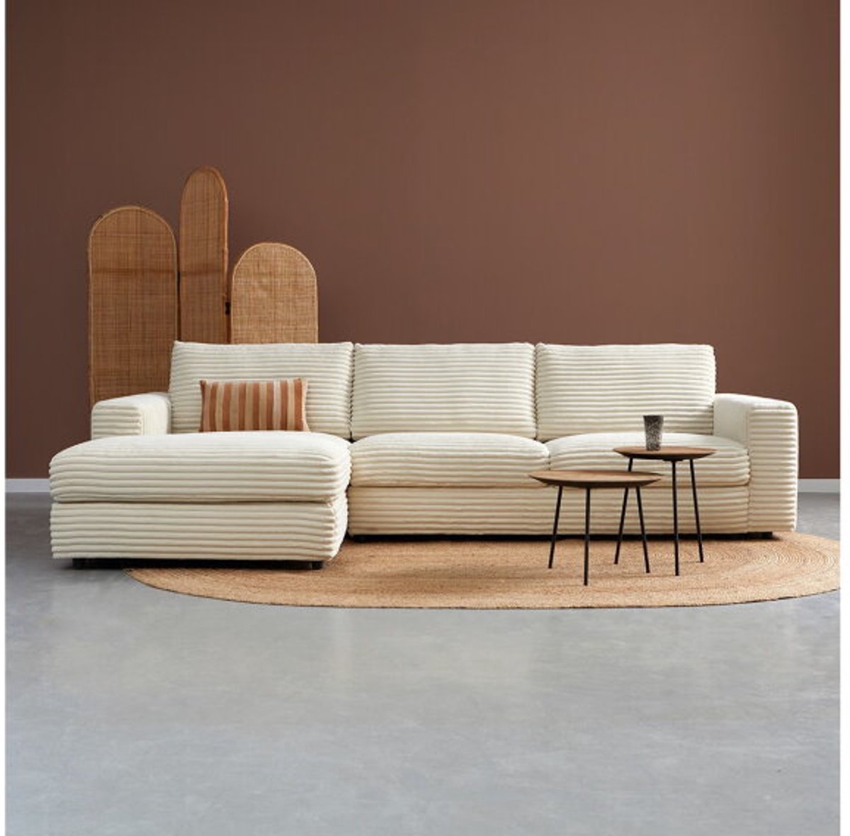 PEPP Interiors UNO hoekbank met chaise longue links - ribstof Ambience 2 Cream crème - 304x174x82 cm