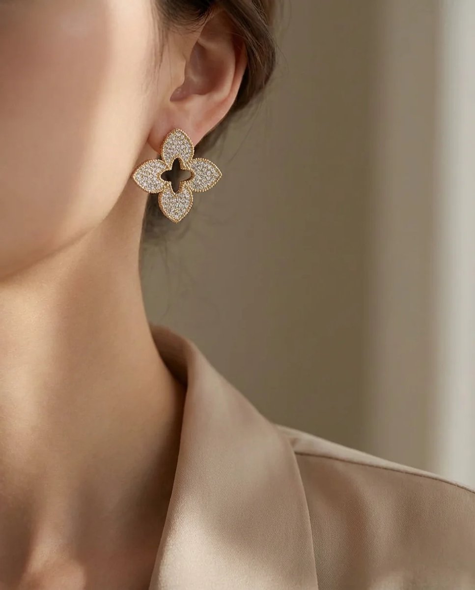 Dorvina 316L Staal 14K Verguld VIP Goudkleurig Zirkonia Klaverblad Model Dames Oorbellen