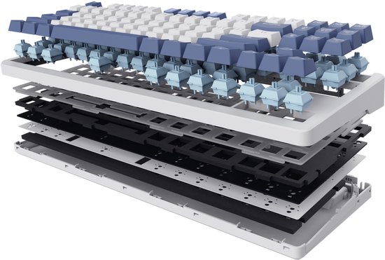 Gedetailleerde weergave van de gasket constructie van een toetsenbord, met witte en blauwe keycaps en blauwe switches.