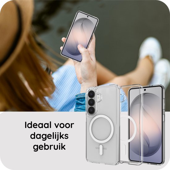 Een vrouw houdt een telefoon vast met een transparant ArmorElite hoesje om de pols, ideaal voor dagelijks gebruik.