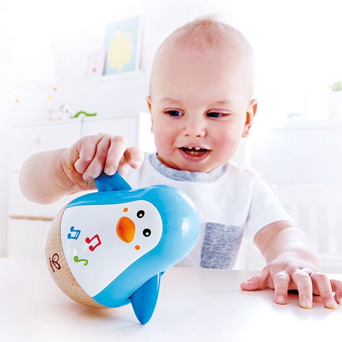 Hape Pinguin Muzikale Wiebelaar - Sensorisch Babyspeelgoed vanaf 6 Maanden — afbeelding 16