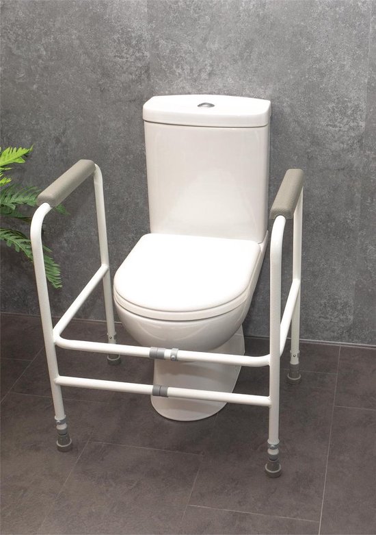 Wit toiletframe met grijze armleuningen, geplaatst rond een toiletpot.