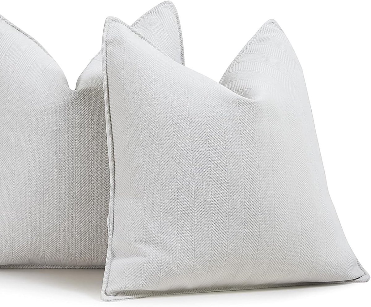Beige Chenille Kussenhoezen 45 x 45 cm - Set van 2 Vierkante Kussens voor Bank en Slaapkamer Decoratie