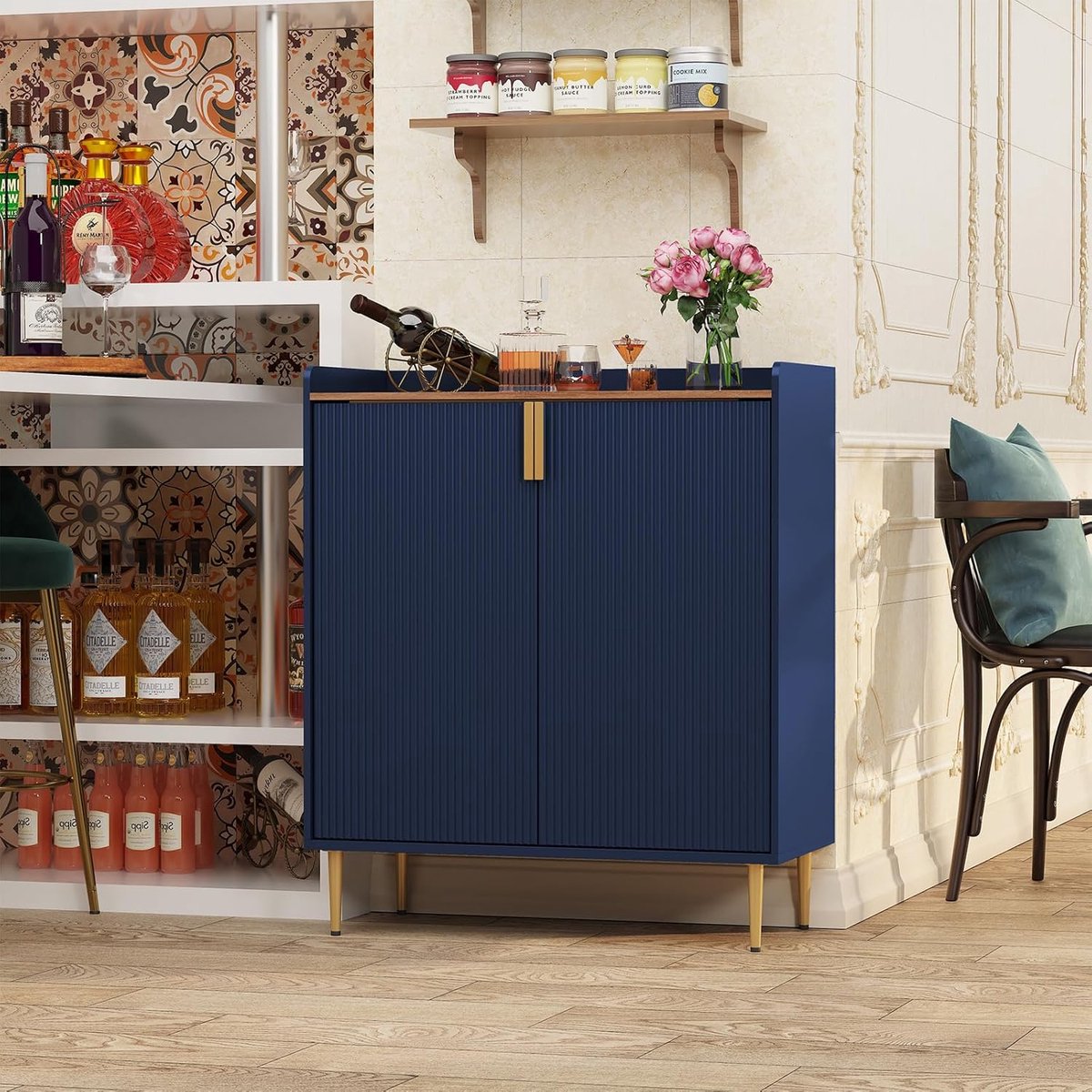 Azure Royal Barkast met Wijnrek voor 9 Flessen – Luxe Wijnkast met Glashouders en Laden – Modern Blauw Dressoir & Buffetkast voor Woonkamer en Keuken – 80W x 38D x 94.2H cm