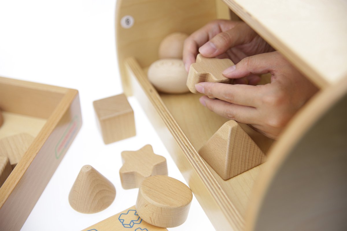 Masterkidz Raad het spel door op de tast te raden