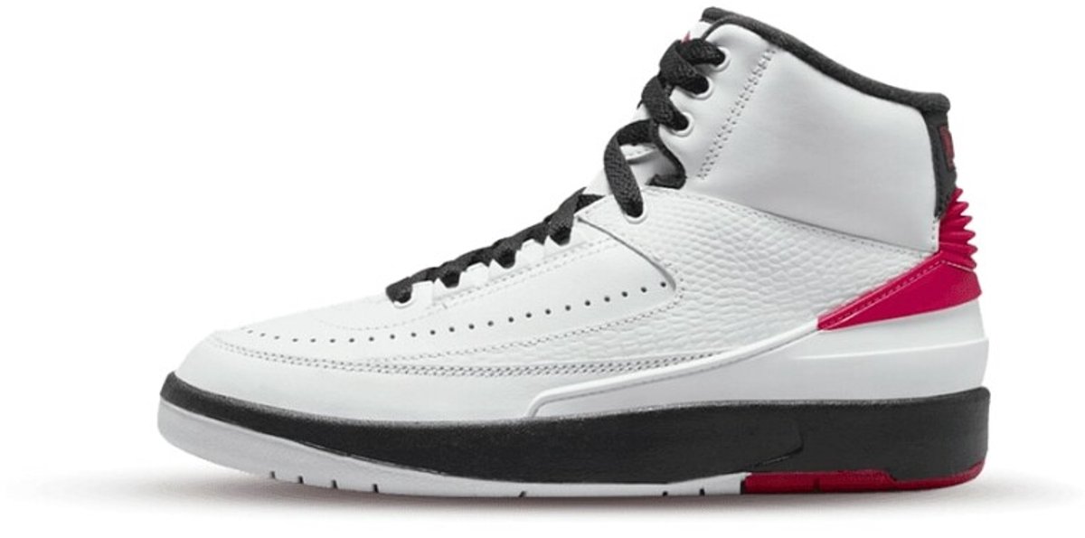 Air Jordan 2 Retro OG Chicago (W) - Maat 35.5