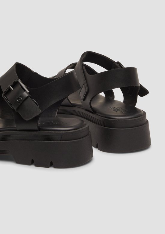 s.Oliver Sandalen