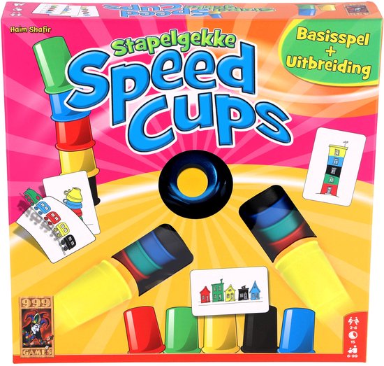 De voorkant van de speldoos van Stapelgekke Speed Cups. De doos toont gekleurde cups en kaarten met huizen en gekleurde objecten.