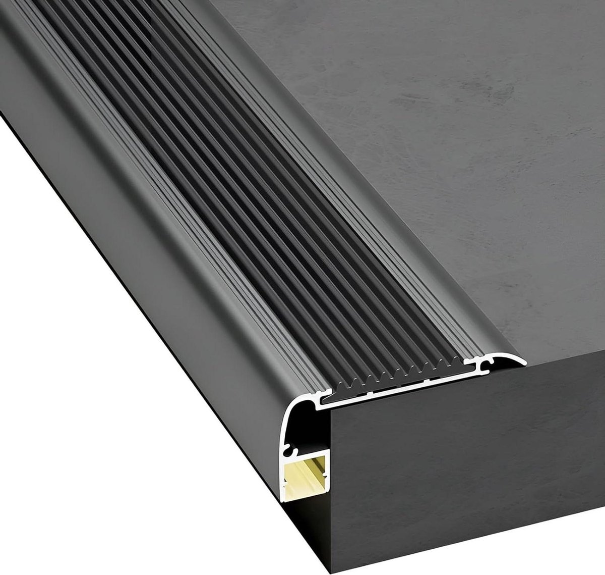 Aluminium traprandbeschermer - Antislip trapneus - Trap veilig maken - Met LED-kanaal - 120 cm - Zwart