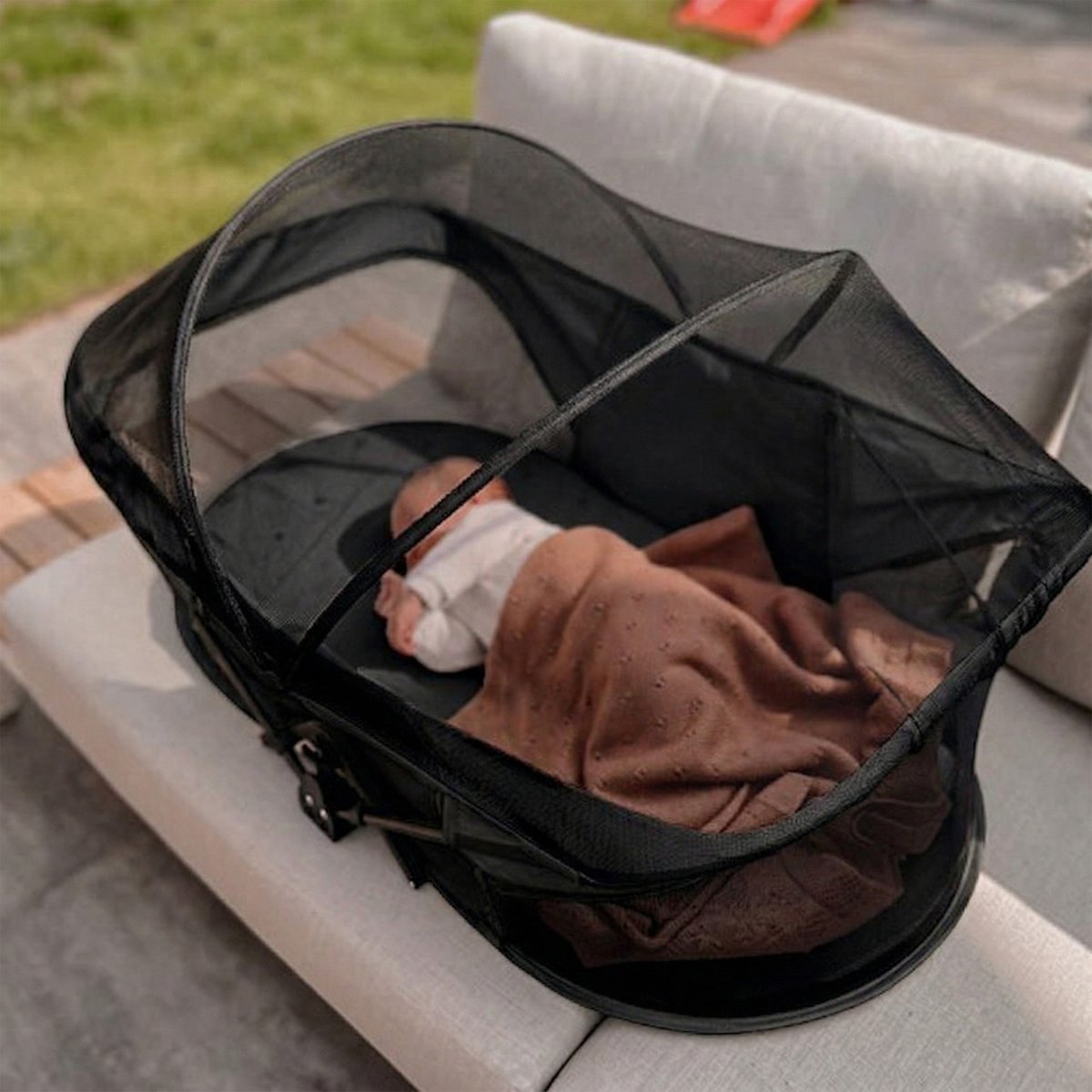 Deryan Infant Deluxe BabyBox Campingbedje - Matras en klamboe - Zwart – foto 6