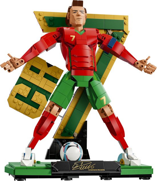 LEGO Editions Cristiano Ronaldo - Légende du Football CR 7 Kit de Construction pour Enfants - 43016